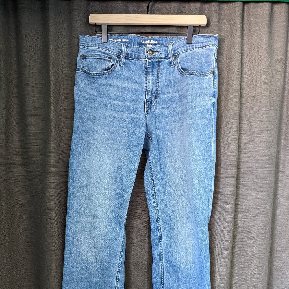 Men's Goodfellow & Co Size 33x32 Medium Wash Athletic Fit Jeans